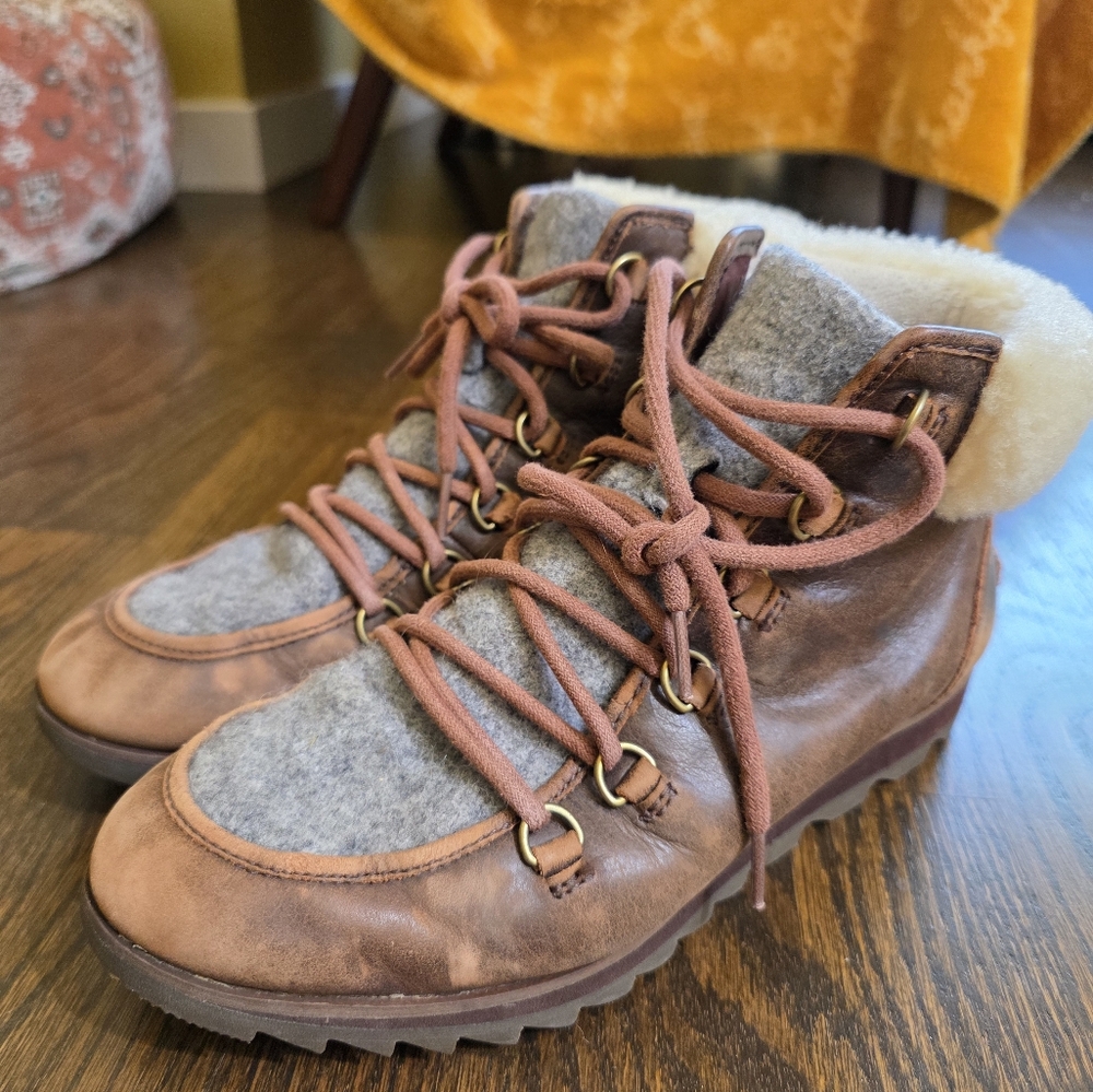 Sorel Womens Harlow Boots Lace Up Cozy Brown Leather Gray Size 8.5